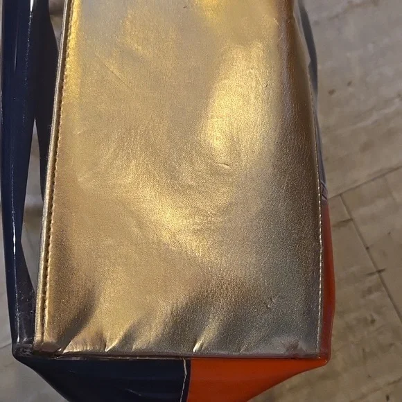 Lilly Pulitzer Shoreline "Raise the Sails" Vinyl Tote Bag - Picture 7 of 14